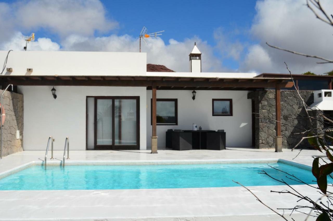 Villa Lola Плая Бланка Екстериор снимка