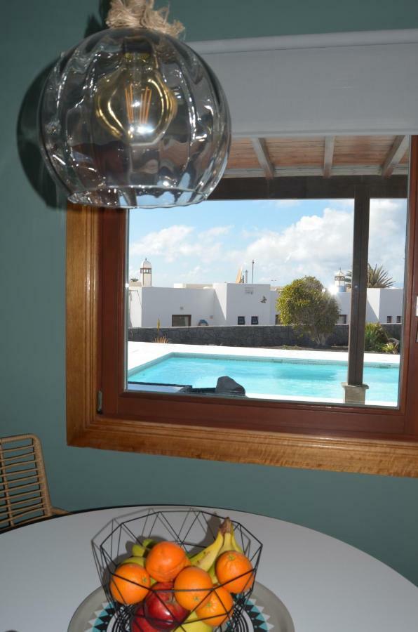 Villa Lola Плая Бланка Екстериор снимка